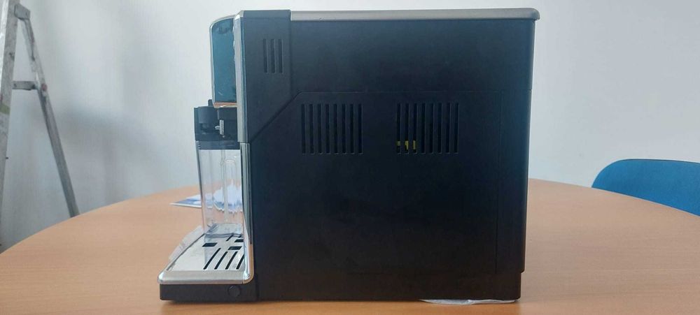 Máquina de Café Multifunções