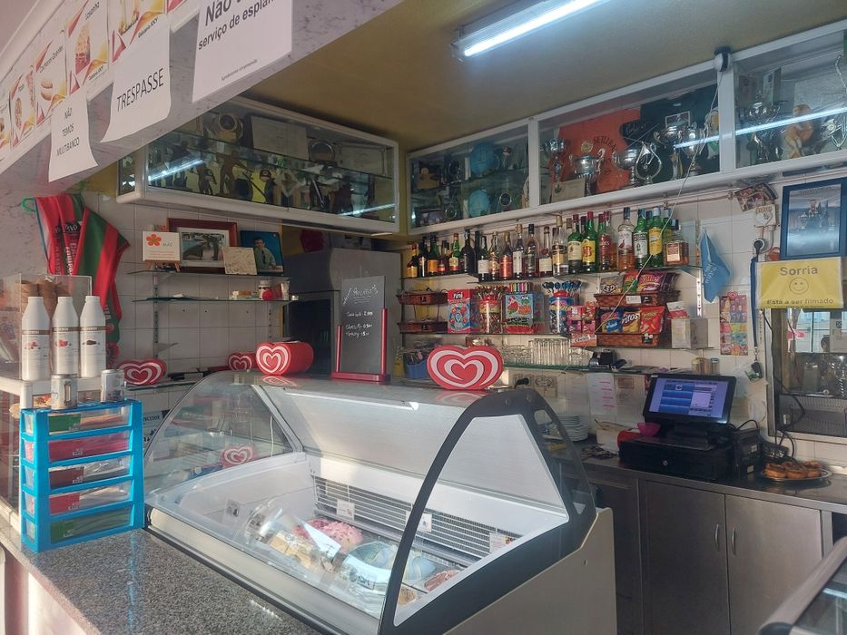 Trespasse de Gelataria/Pastelaria e Petiscaria Quinta do Conde • OLX