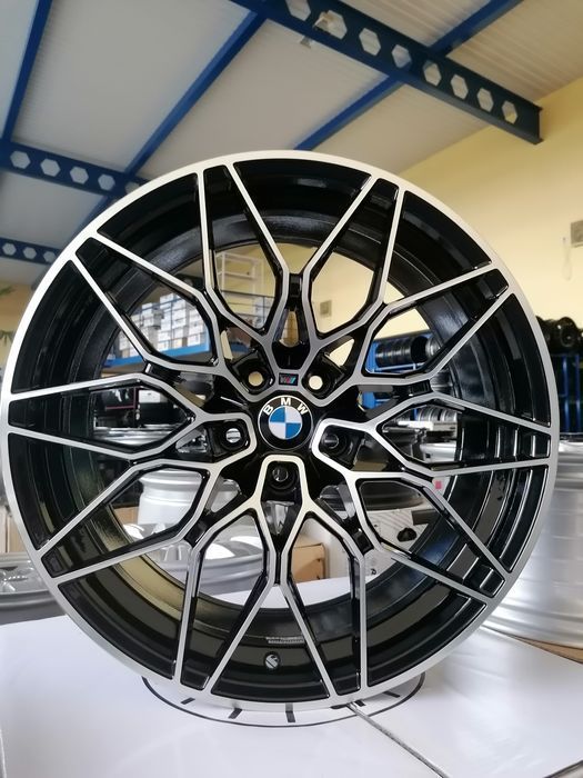 Felgi aluminiowe BMW dwie szerokości 8,0 9,0 5x112