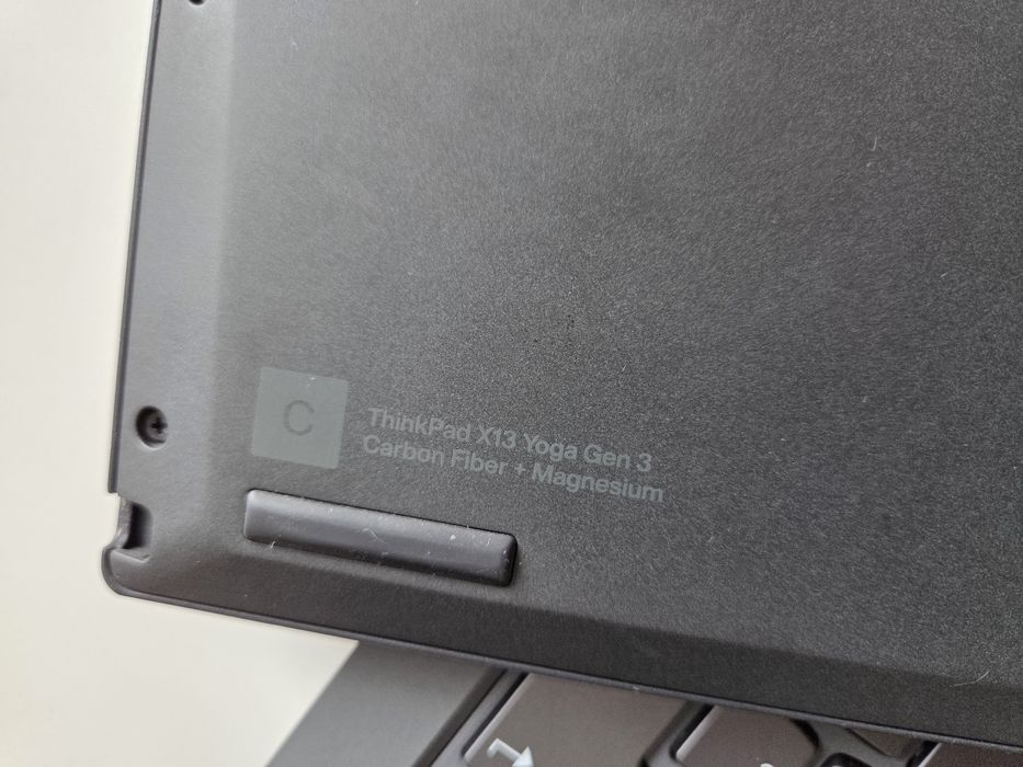 Lenovo Yoga Carbon + Magnesium  X13 i5 pro Gen 12  Thinkpad