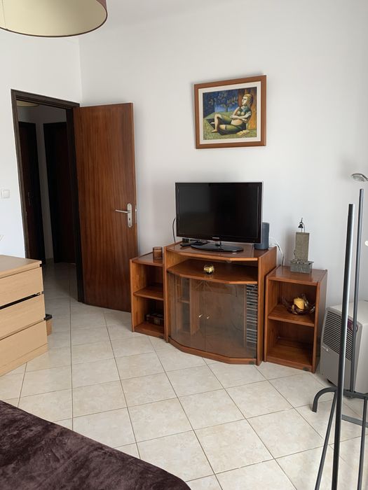 Quarto para arrendamento Rio de Mouro