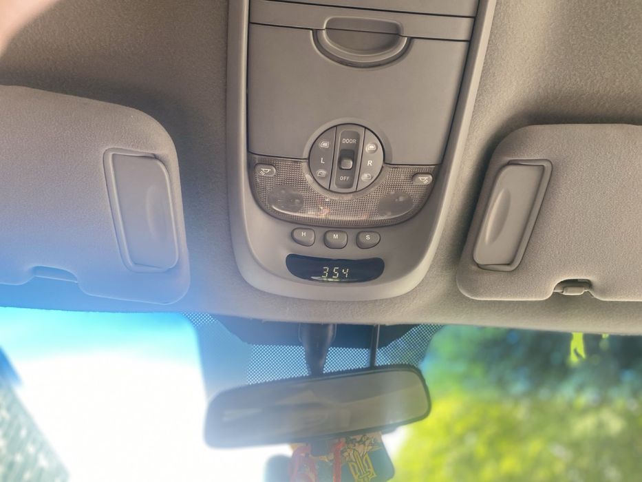 KIA Carnival 2.9 CRDi на повному ходу