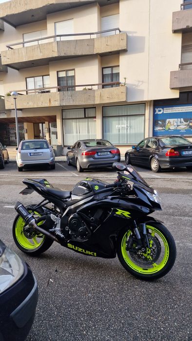 suzuki gsxr 750 k8
