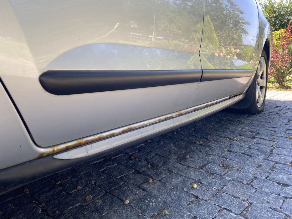 Peugiot 3008 автомобіль