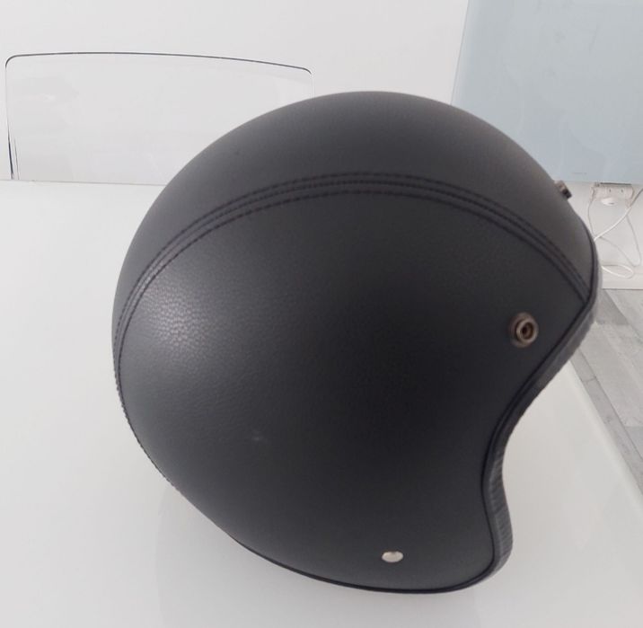 Capacete Aberto em Pele Preta