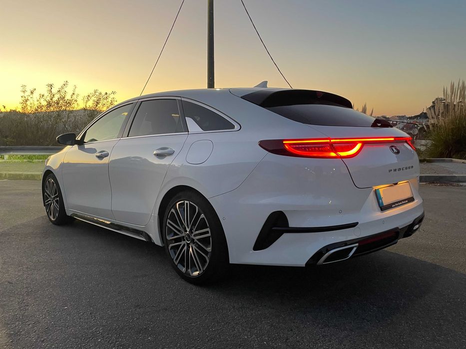 Kia ProCeed GT 1.6 CRDI DC7 (Automática) - 96000km