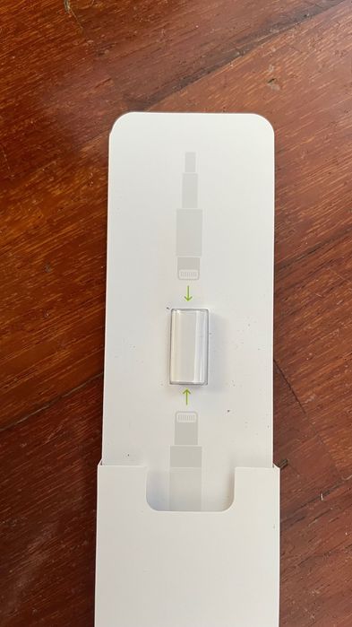 Apple Pencil (1.ª Geração) - Como Novo (C/ Caixa e Adaptador)