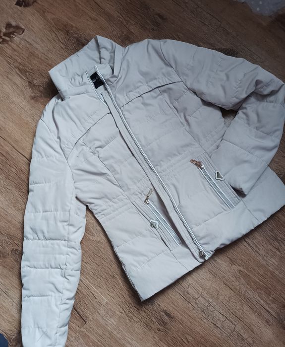 Ідеальна весняна куртка