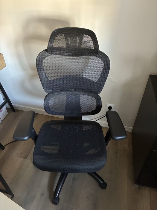 Cadeira estilo hbada