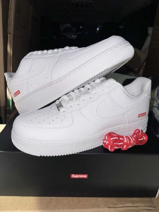 Nike Air Force 1 Low Supreme White r.45