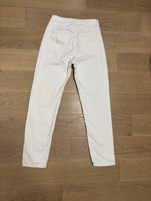 Białe dżinsy damskie