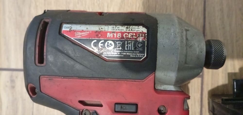 Продається ударний шуруповерт Milwaukee M18CID