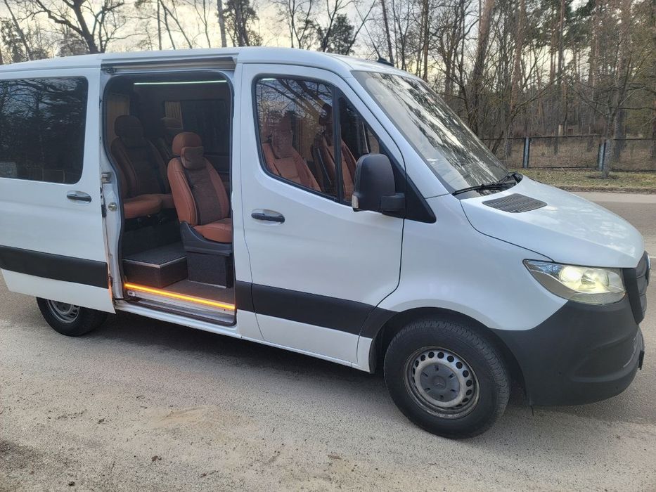 Продам автомобіль Мерседес Спрінтер 907 пасажир 6+1