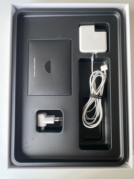 MacBook Air 13" (2015)434319399910133765