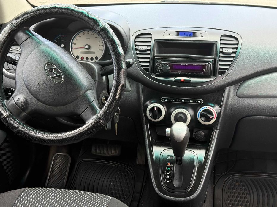 Продам HYUNDAI i10 1.1 автомат 2008р