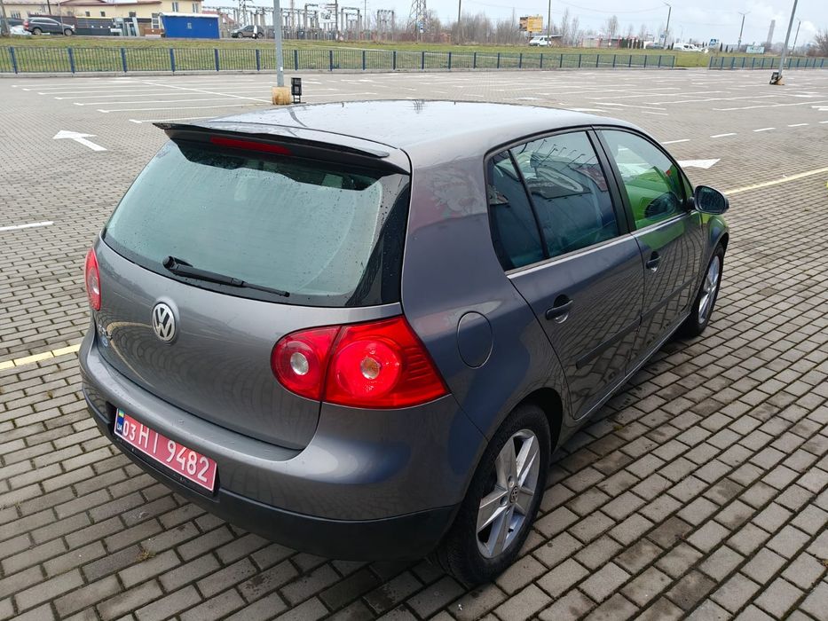 VW Golf 5  1.6MPI automatic