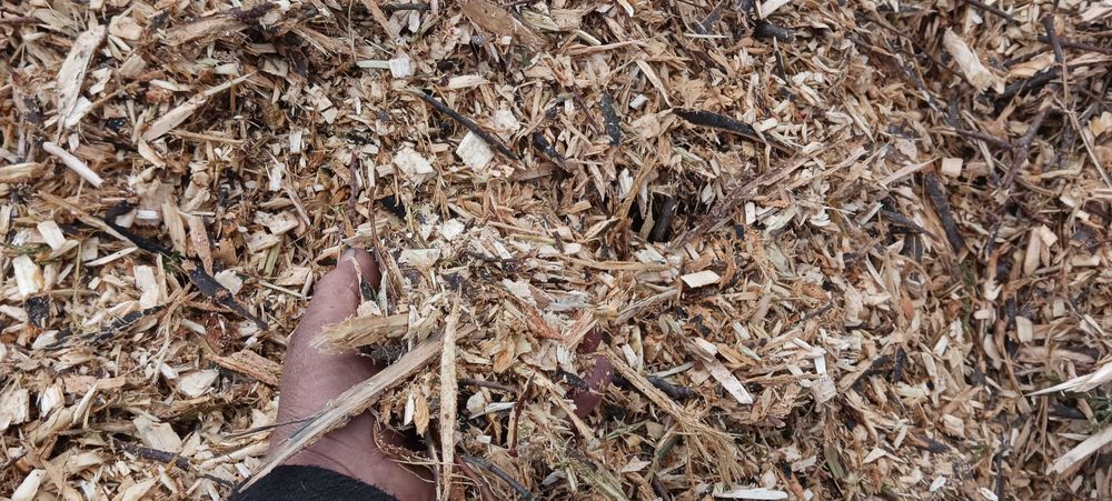 Zrębki, ściółka dekoracja do ogrodu, grządki szklarni - transport