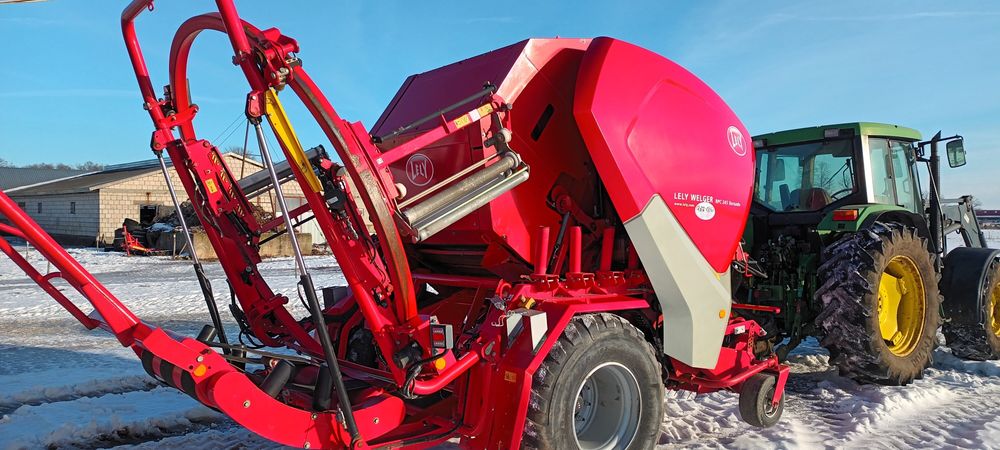 Prasoowijarka Lely Welger RPC 245 Tornado