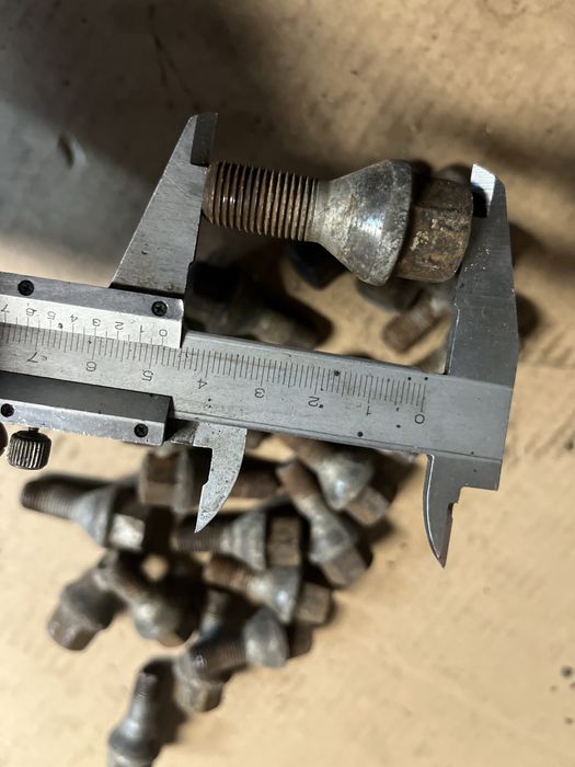 Sruby do kół ALFA ROMEO GIULIETTA M12x 1,25 stalowych aluminiowych