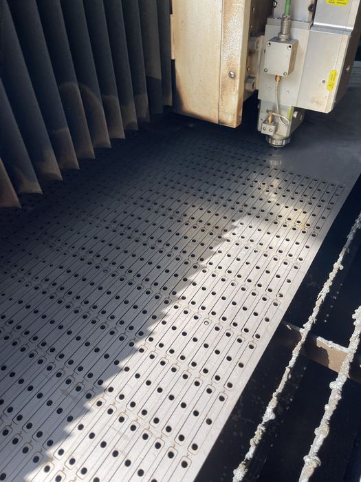 Лазерная резка услуги лазерной резки и гибки