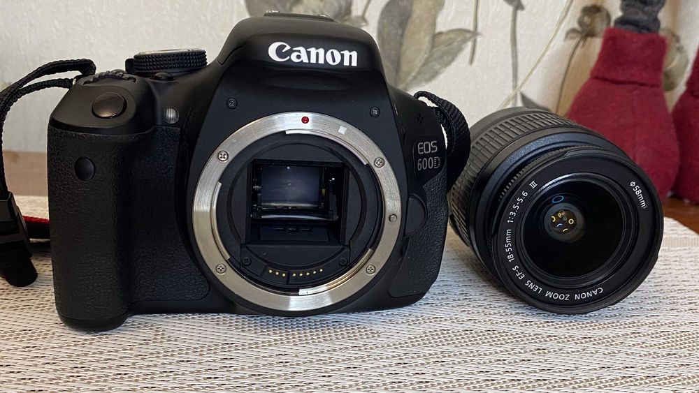 Фотоаппарат Canon 600d Kit.