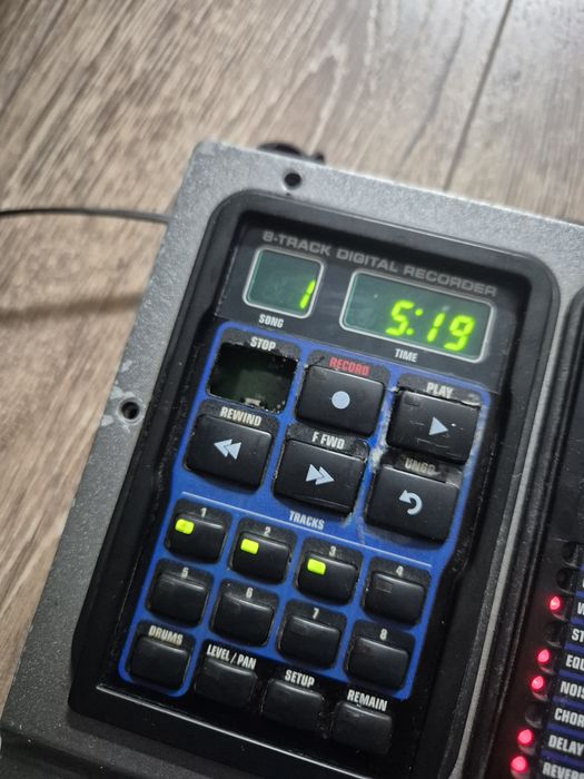 Multiefekt gitarowy z rejestratorem 8-ścieżkowym DigiTech GNX3