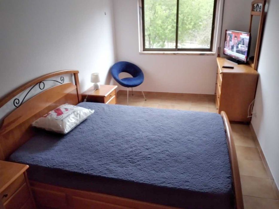 Quarto com despesas incluídas-Perto do TagusPark, faculdades,despesas incluídas.