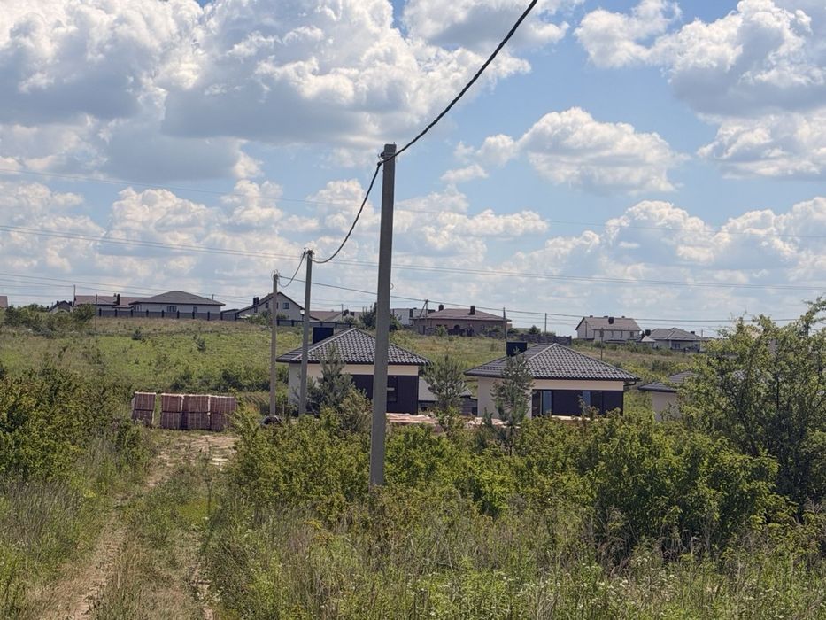 Продаж кутової ділянки Новий Двір