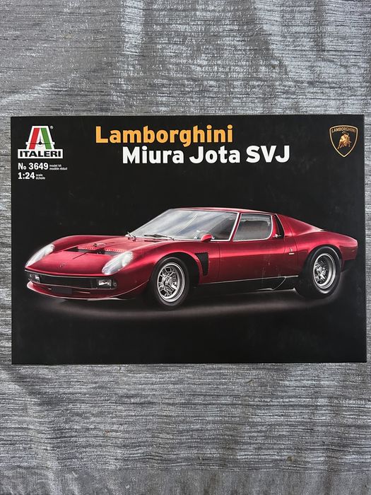 Samochód Lamborghini Miura SVJ model Italieri 3649