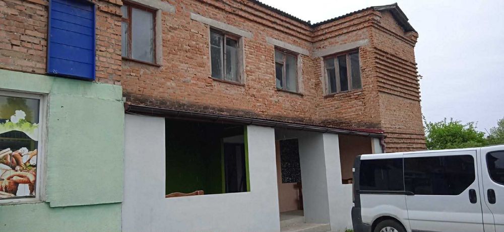 Нежитлова будівля, гуртожиток, площею 892,6 кв.м. Хмельницька обл.