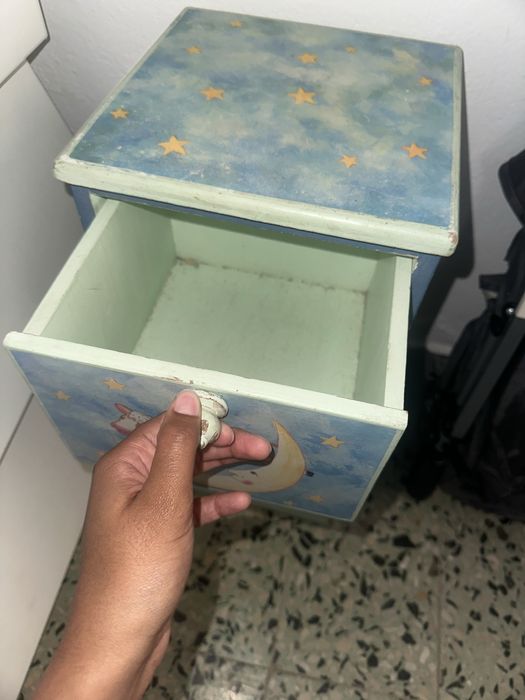 Comoda de criança