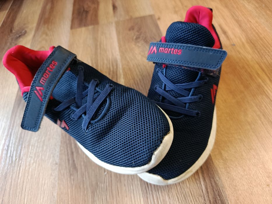 Sprzedam buty sportowe marters rozmiar 34