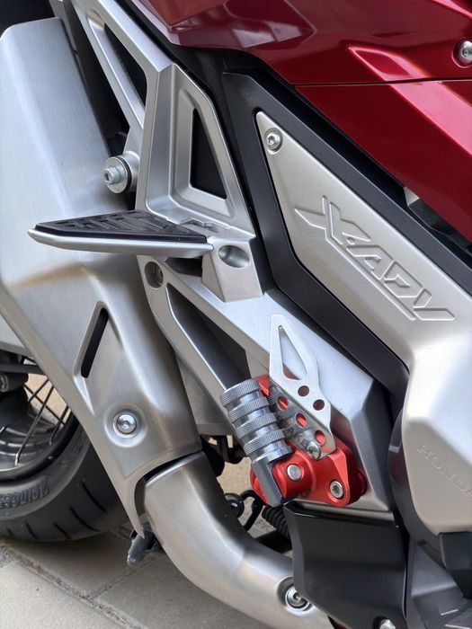 Мотоцикл Honda X-ADV 750