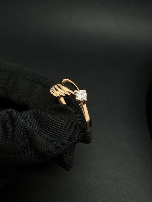 Золота каблучка / Золотое кольцо / Діамант / Бриллиант