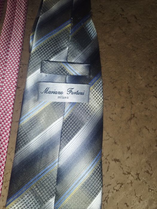 Продам краватку не дорого.