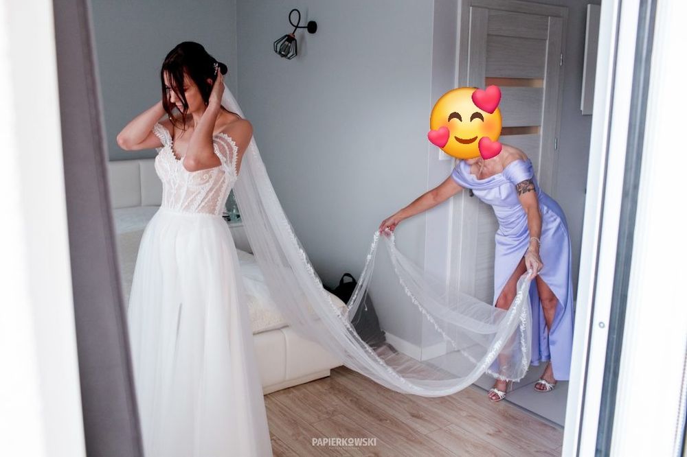 Suknia ślubna gorsetowa  koronka odpinane rękawki plus welon katedraln