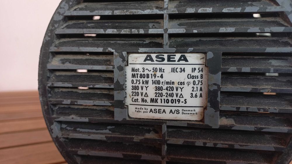 Motor Asea MT 80B 19-4 Trifásico - a funcionar