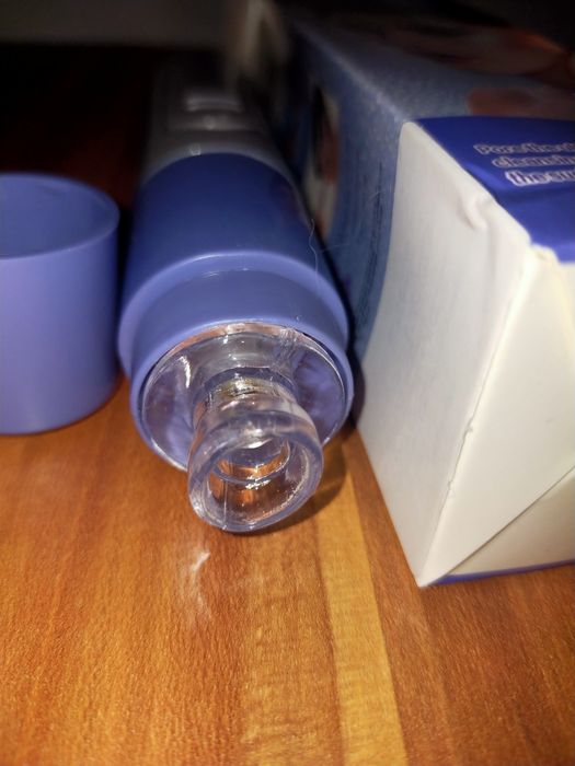 Вакуумный очиститель лица.