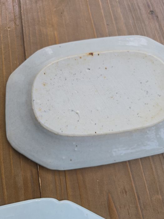 Travessas oitavadas em porcelana chinesa de exportação, atribuíveis a finais do século XVIII