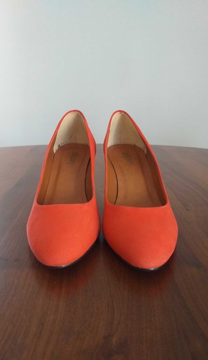 Sapatos de salto em pelica coral como novos tam. 37