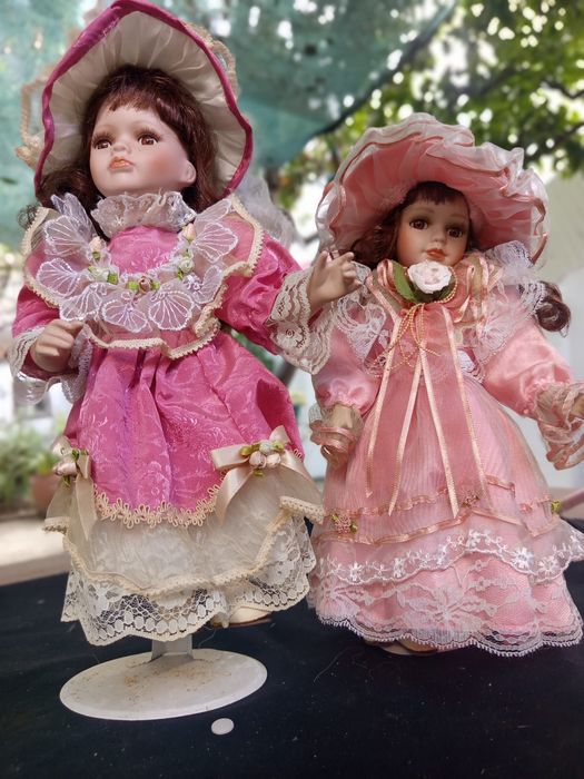 Bonecas de porcelana
