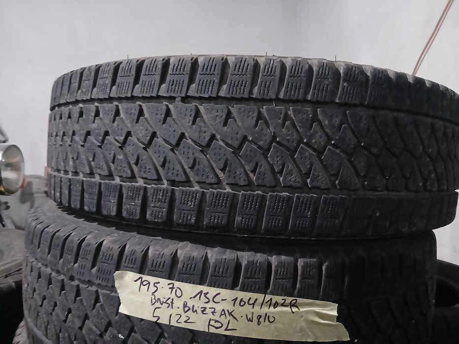 2 Pneus 195/70R15 C Bridgestone