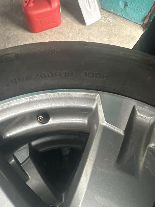 Диски з резиною на TOYOTY