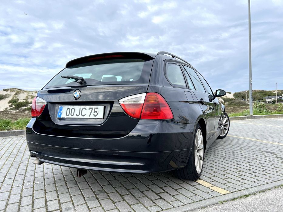 BMW 318d - 2008 - 377km