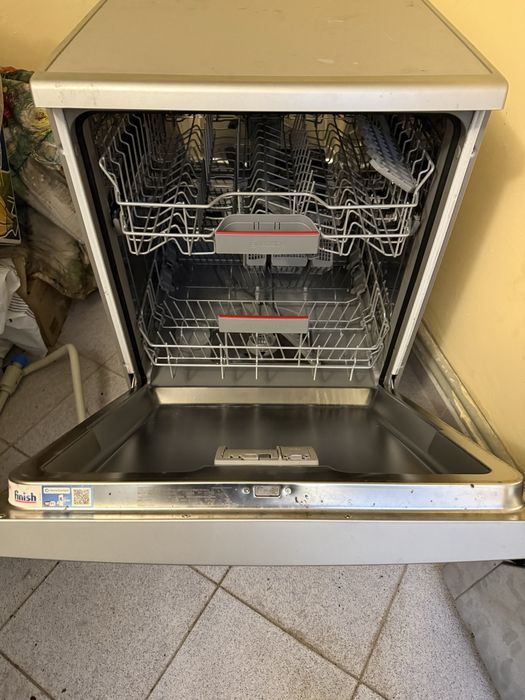 Посудомойка із німечинни