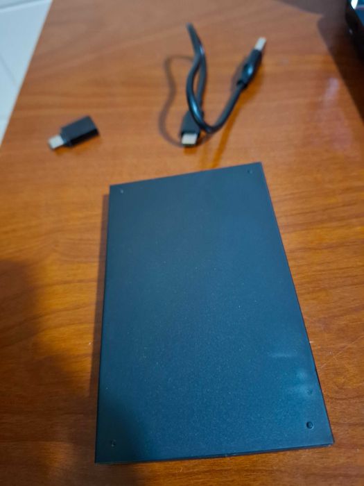 Disco Externo 500GB (Saude 100%) + Cabo e Adaptador USB-C