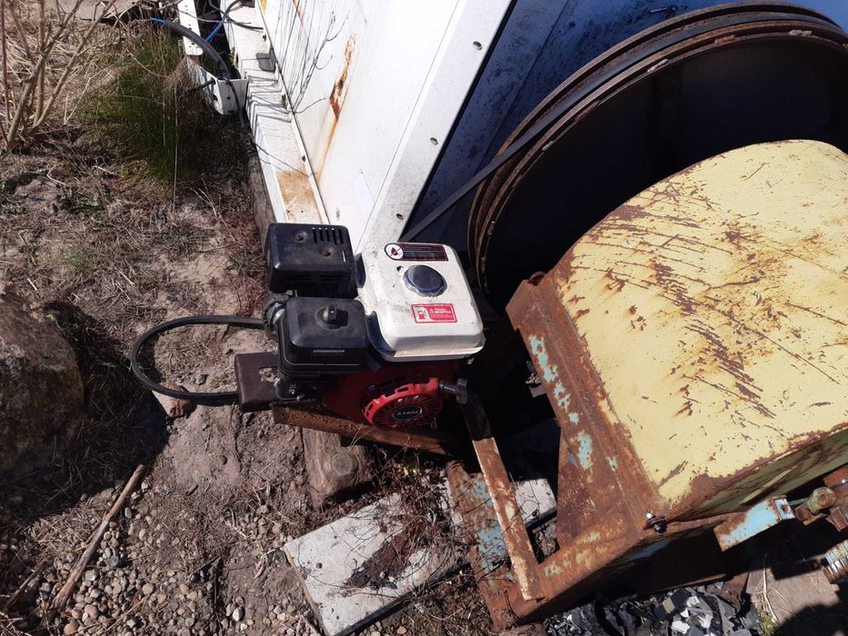 SIECZKARKA SPALINOWA 8HP do słomy, kukurydzy, gałęzi NOWE NOZE
