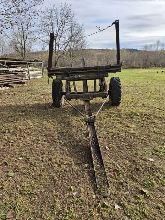 Продам причіп лісовоз .