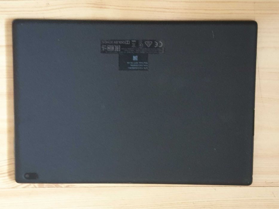 Ładny tablet Lenovo TB-X304F 10,1"