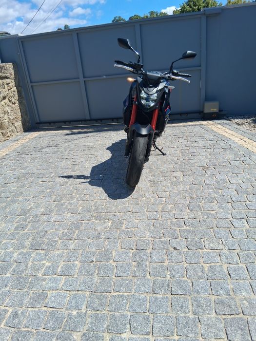 Honda Hornet 750